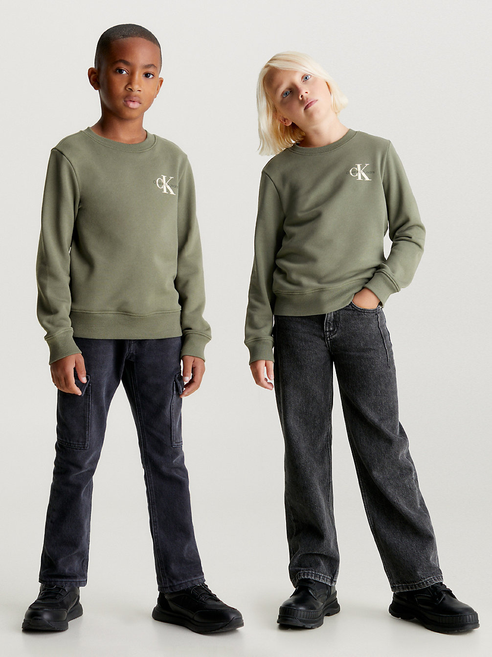 DUSTY OLIVE Sweatshirt Für Kinder undefined Kids Unisex Calvin Klein