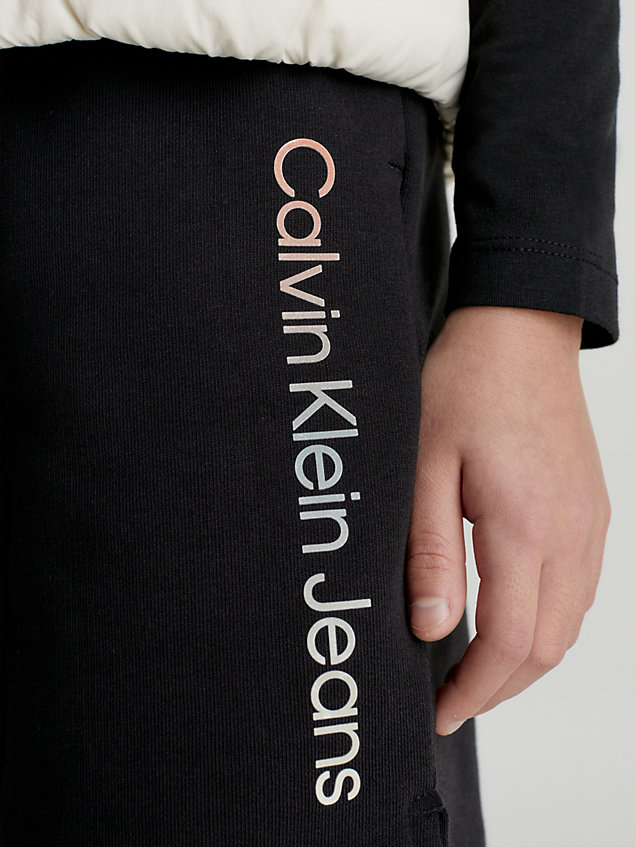 black unisex korte joggingbroek met logo voor kids unisex - calvin klein jeans