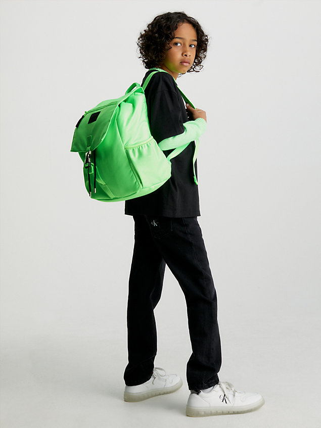 green plecak unisex z klapą dla kids unisex - calvin klein jeans