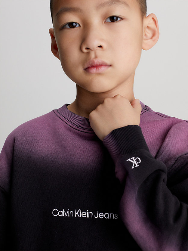 gradient spray aop lässiges unisex-sweatshirt mit hyper spray design für kids unisex - calvin klein jeans