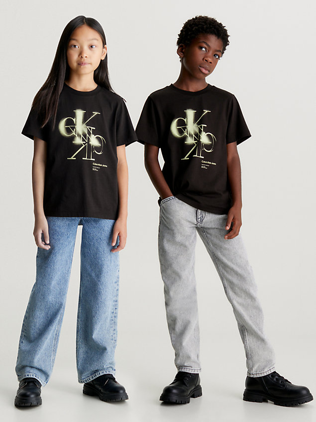 black dziecięcy luźny t-shirt z logo dla dzieci unisex - calvin klein jeans