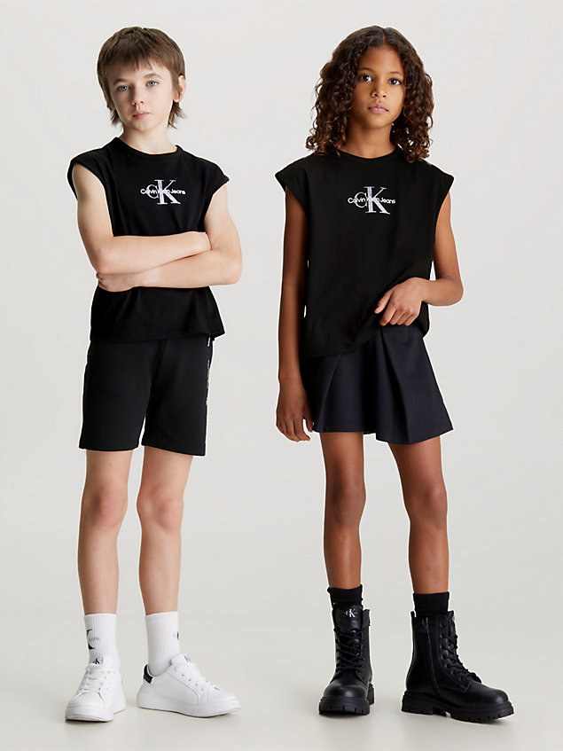 black dziecięcy top bez rękawów z metalicznym logo dla dzieci unisex - calvin klein jeans