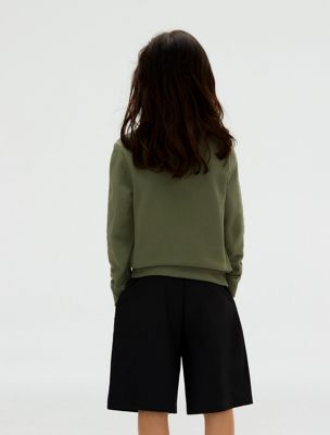 sweat avec logo pour enfant dusty olive pour enfants genre inclusif calvin klein jeans