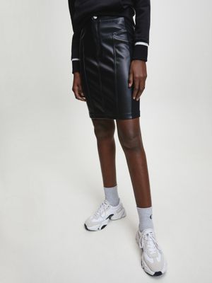 leather pencil skirt shoes