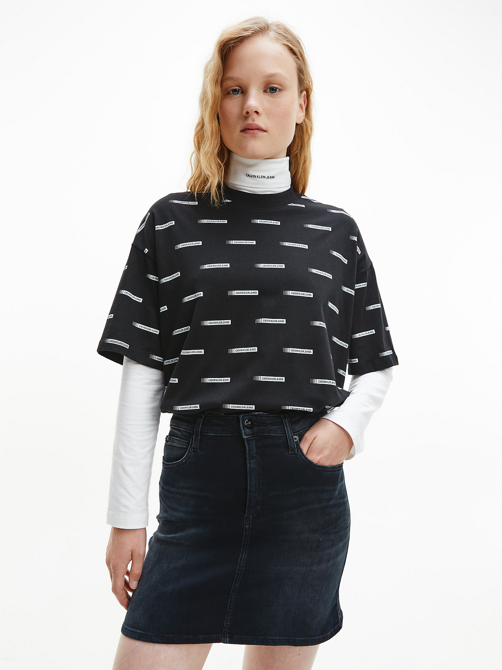 Oversized Organic Cotton Logo T-shirt Calvin Klein® | J20J2168130GK Oversized Organic Cotton Logo T-shirt Calvin Klein® | J20J2168130GK