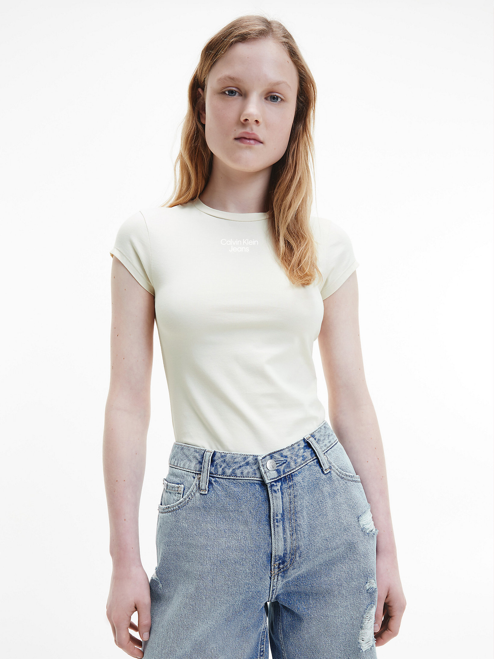 T-Shirt Slim En Coton Élastique Avec Logo > Eggshell > undefined femmes > Calvin Klein
