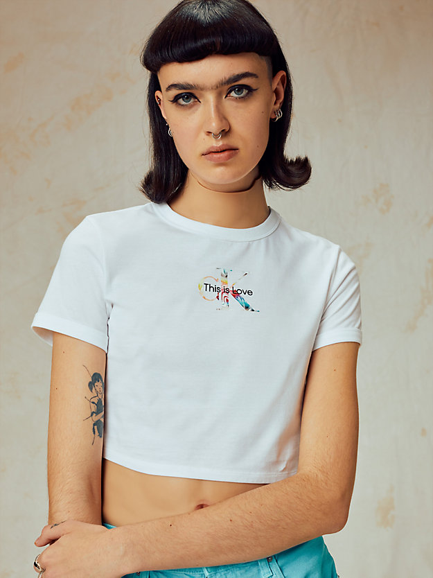 BRIGHT WHITE Cropped Logo T-shirt - Pride for women CALVIN KLEIN JEANS