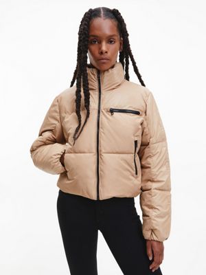 Descubrir 67+ imagen calvin klein short puffer jacket