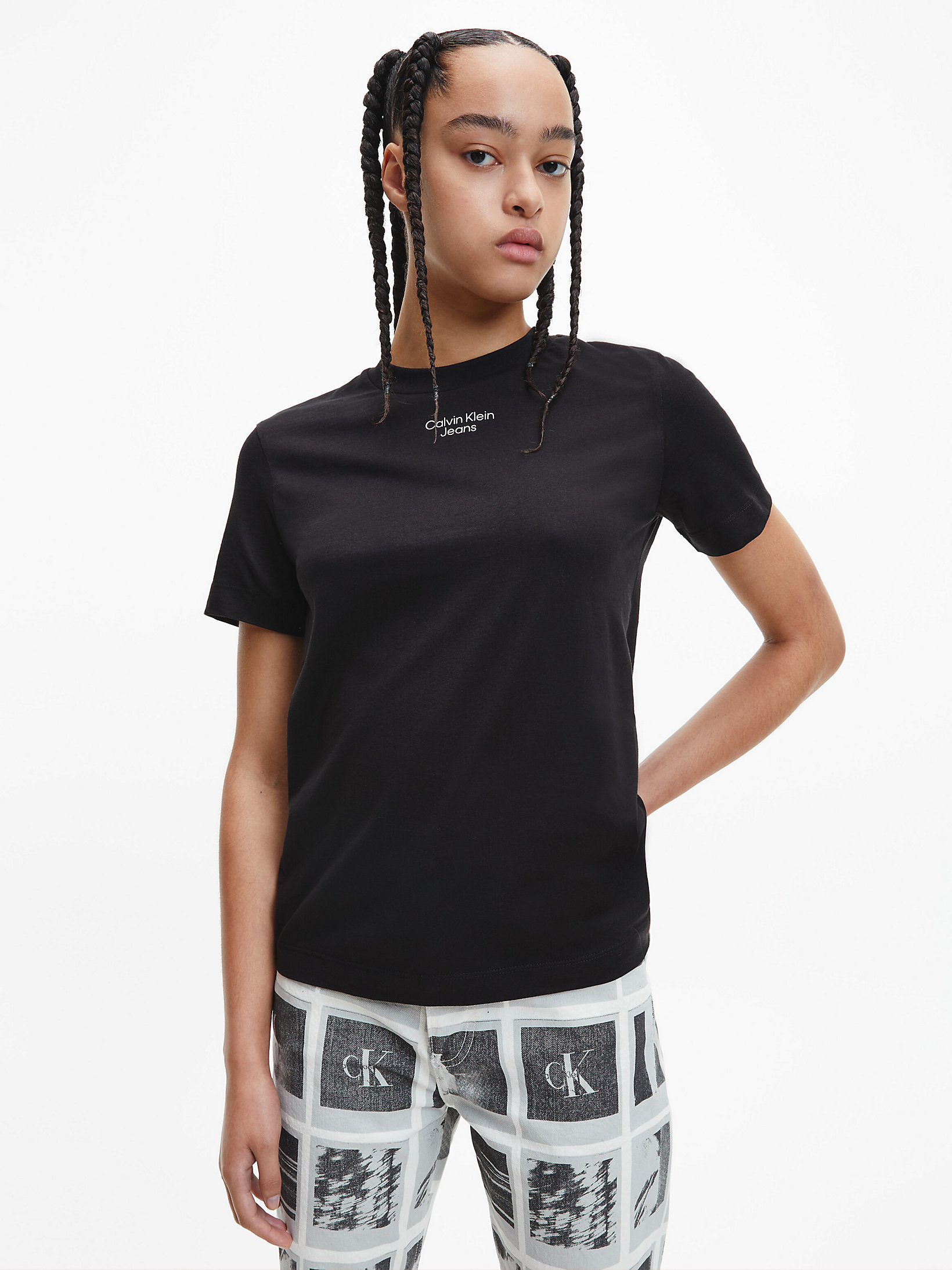 T-Shirt In Cotone Biologico Con Logo > CK Black > undefined donna > Calvin Klein