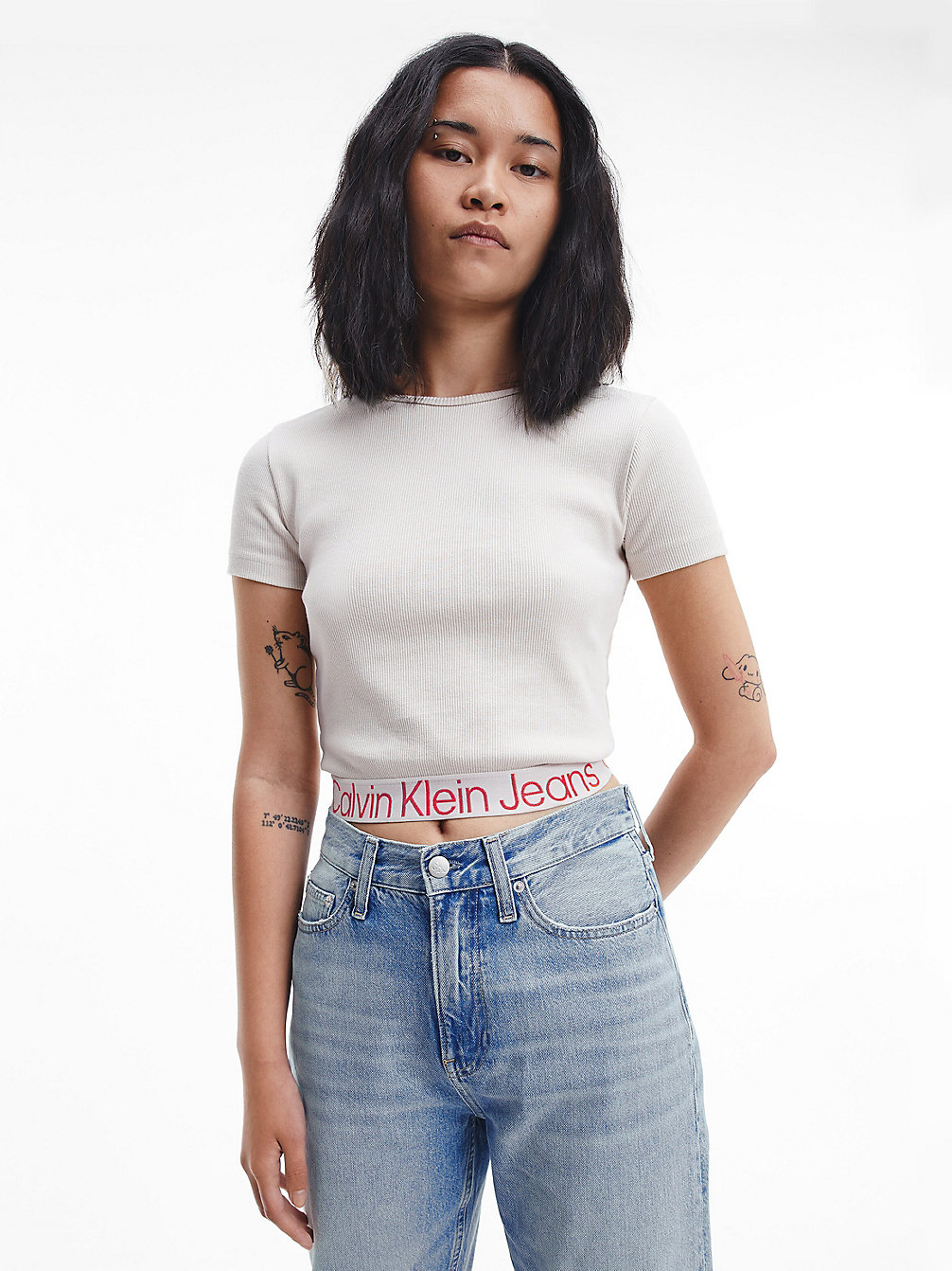 T-Shirt En Coton Recyclé Avec Logo Tape > EGGSHELL > undefined femmes > Calvin Klein