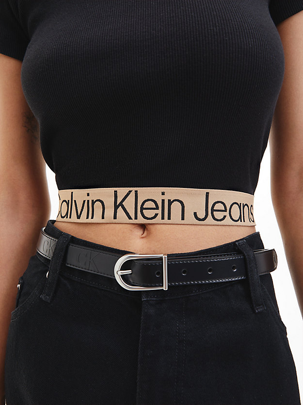 CK BLACK / TIMELESS CAMEL T-shirt z bawełny organicznej z taśmą z logo dla Kobiety CALVIN KLEIN JEANS