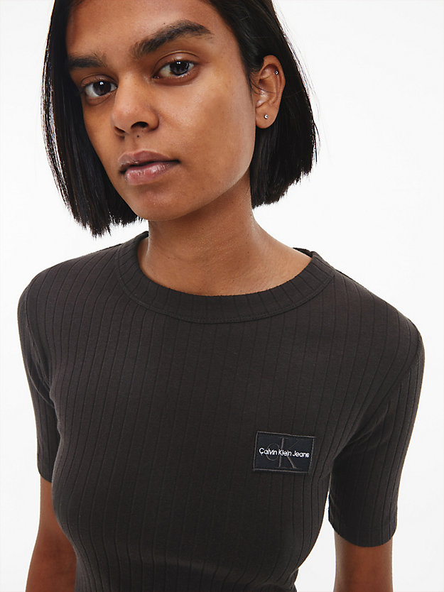 CK BLACK Slim Cropped Badge T-shirt for women CALVIN KLEIN JEANS