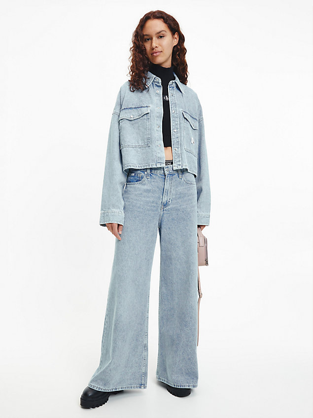 chemise courte oversize en jean blue pour femmes calvin klein jeans