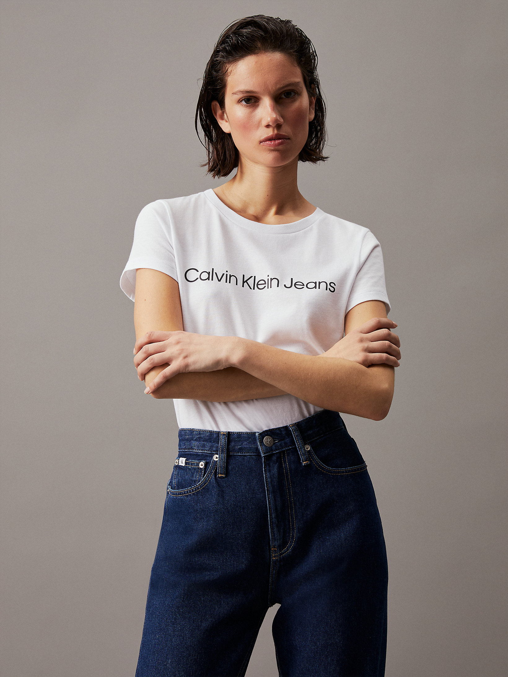 Bright White Schmales Logo-T-Shirt Aus Bio-Baumwolle undefined Damen Calvin Klein