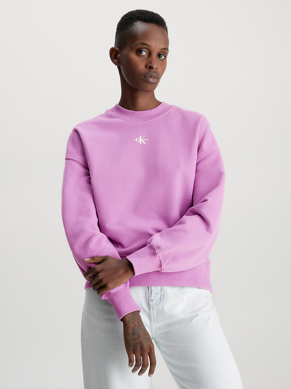 IRIS ORCHID Sweat Monogramme Relaxed undefined femmes Calvin Klein