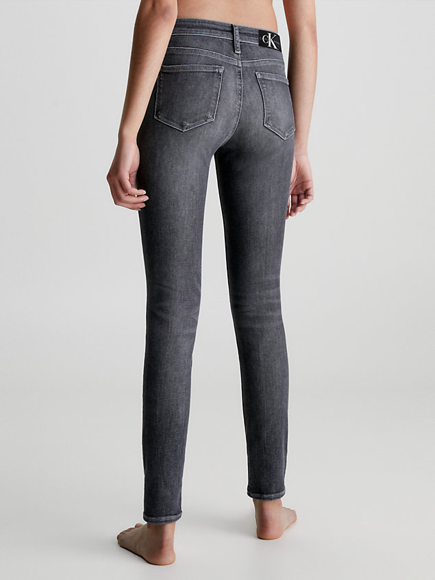 jean skinny mid rise black pour femmes calvin klein jeans