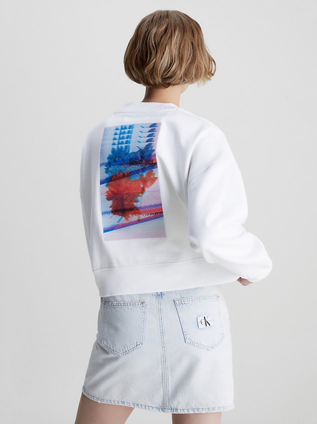 white cropped geborduurd sweatshirt voor dames - calvin klein jeans