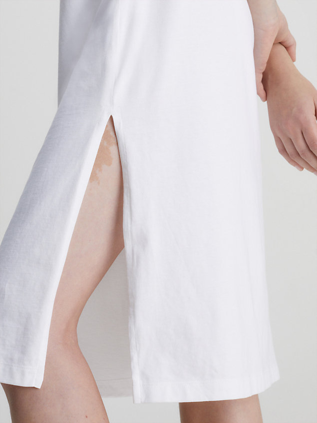 white swobodna długa sukienka typu t-shirt dla kobiety - calvin klein jeans
