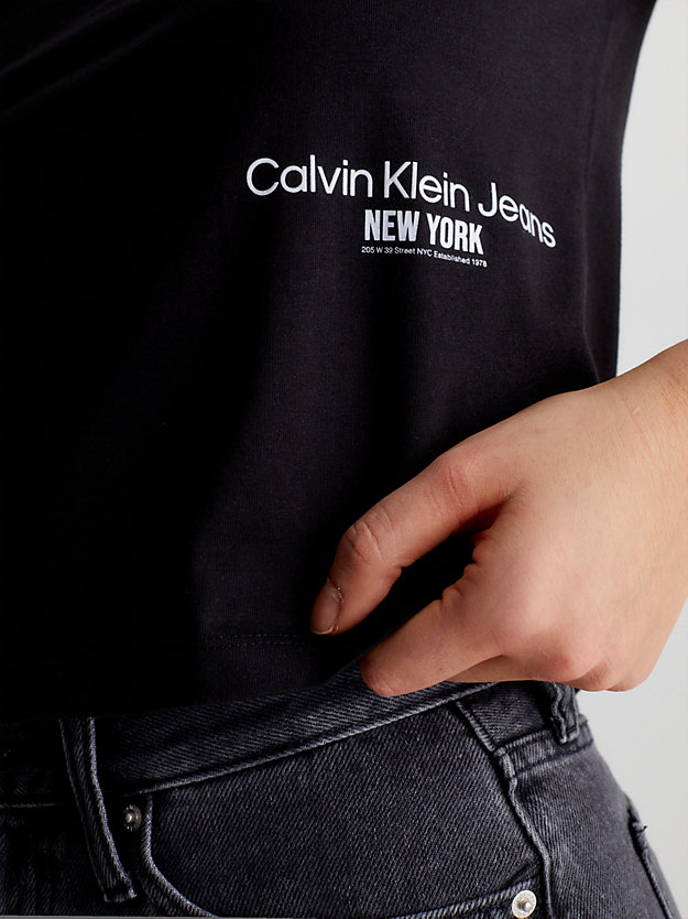 CK BLACK T-shirt z logo o krótkim fasonie dla Kobiety CALVIN KLEIN JEANS