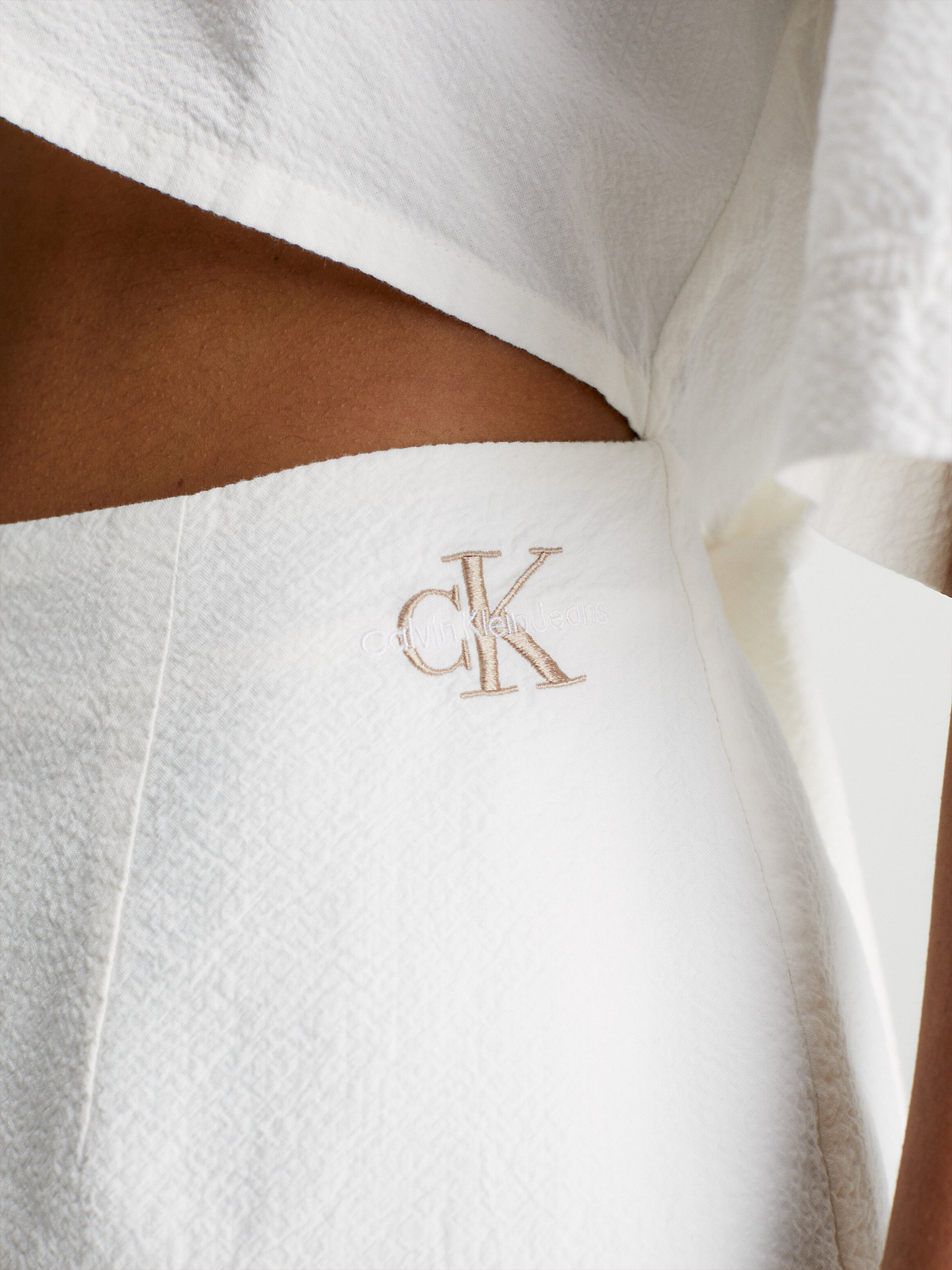 Seersucker Cut Out Shirt Dress Calvin Klein® | J20J221133YBH