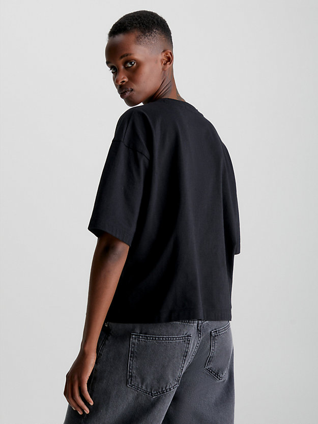 t-shirt relaxed en coton bio ck black pour femmes calvin klein jeans