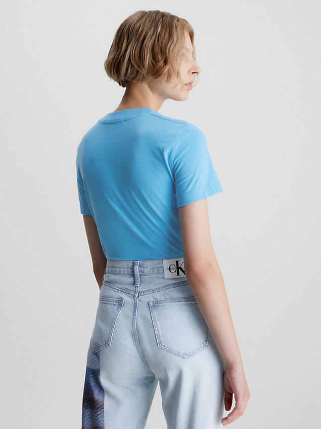 blue t-shirt met kraag en logo voor dames - calvin klein jeans