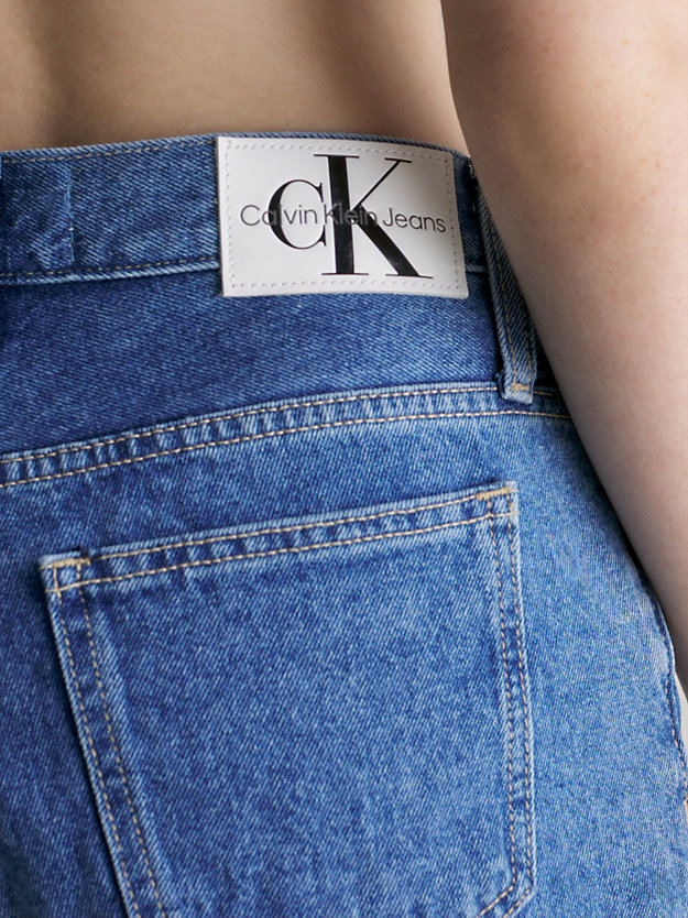 short bermuda mom en jean denim medium pour femmes calvin klein jeans