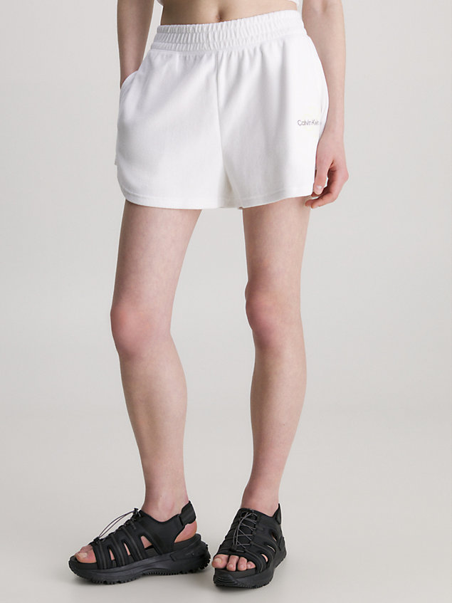 white szorty z materiału frotte dla kobiety - calvin klein jeans