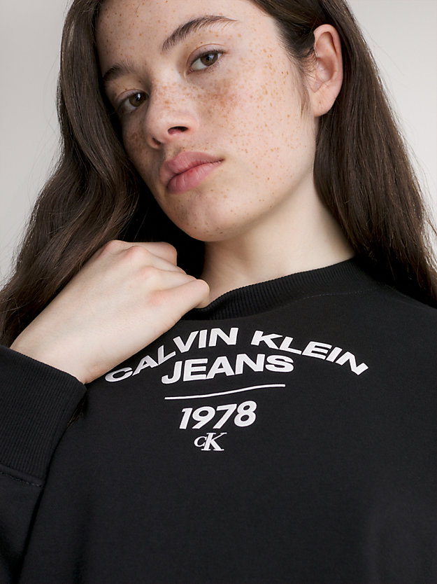ck black cropped varsity logo-sweatshirt für damen - calvin klein jeans