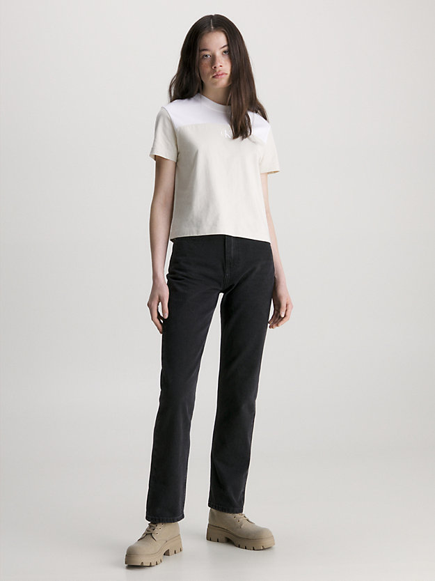 eggshell lässiges t-shirt im blockfarben-design für damen - calvin klein jeans
