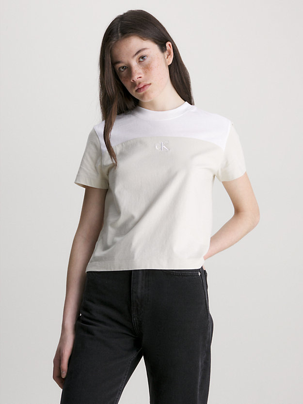 eggshell lässiges t-shirt im blockfarben-design für damen - calvin klein jeans