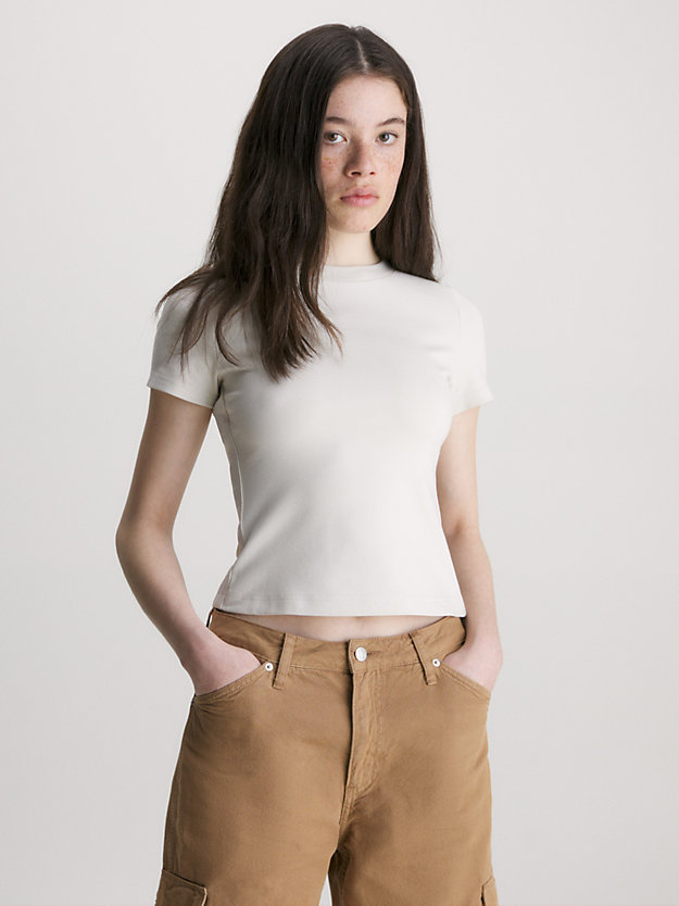 t-shirt logo tape en jersey milano eggshell pour femmes calvin klein jeans