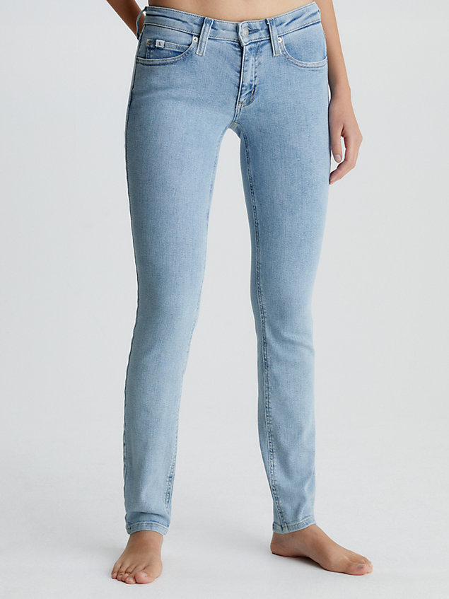 jeans skinny de tiro bajo denim de mujer calvin klein jeans