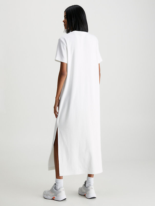 white sukienka typu t-shirt maxi z monogramem dla kobiety - calvin klein jeans