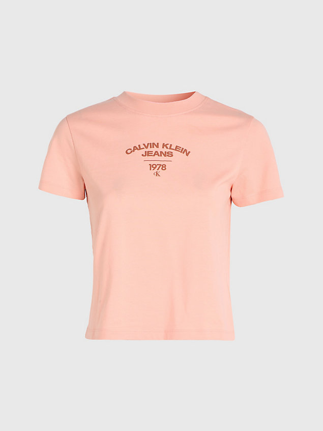 pink slim varsity t-shirt met logo voor dames - calvin klein jeans