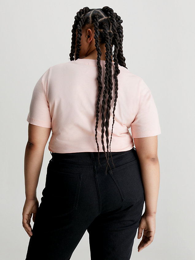 pink t-shirt plus size z monogramem dla kobiety - calvin klein jeans