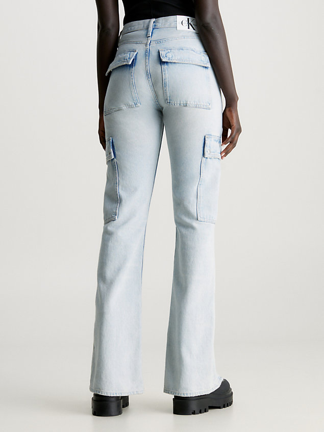 blue cargo-bootcut-jeans mit geschlitztem saum für damen - calvin klein jeans