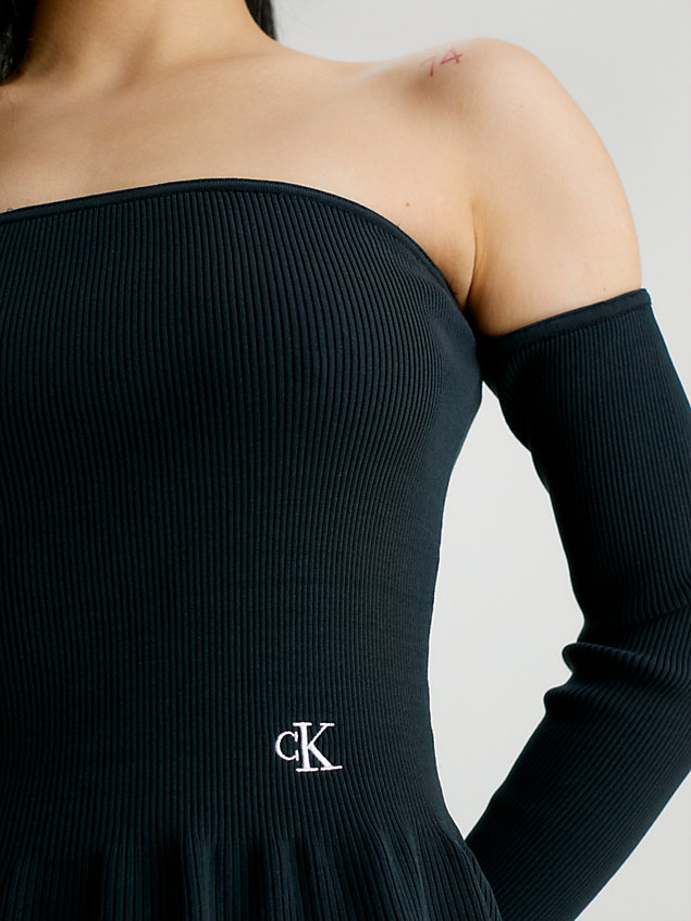 black geribbelde, gebreide off-shoulder jurk voor dames - calvin klein jeans