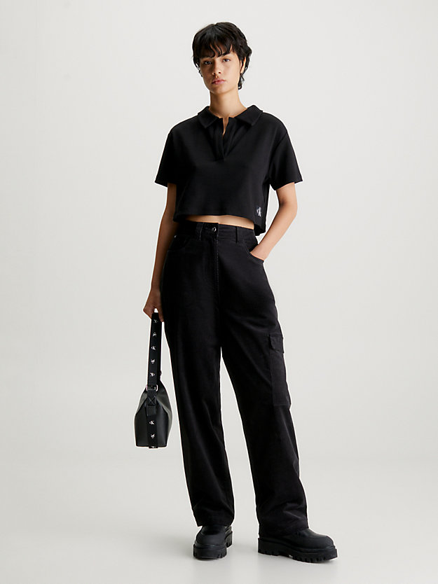 ck black swobodna prążkowana koszulka polo dla kobiety - calvin klein jeans