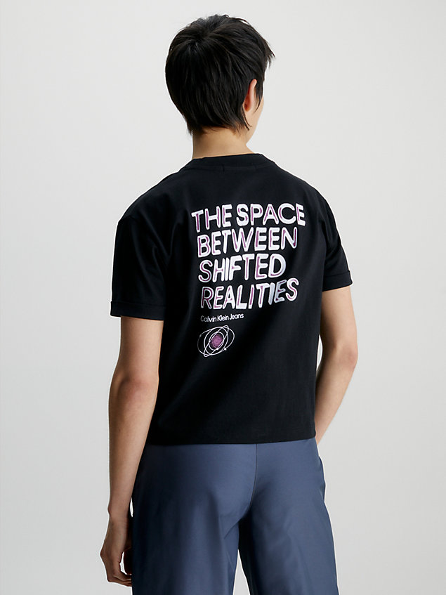 black relaxed t-shirt met print achterkant voor dames - calvin klein jeans