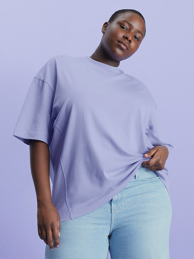 purple luźny t-shirt z monogramem dla kobiety - calvin klein jeans