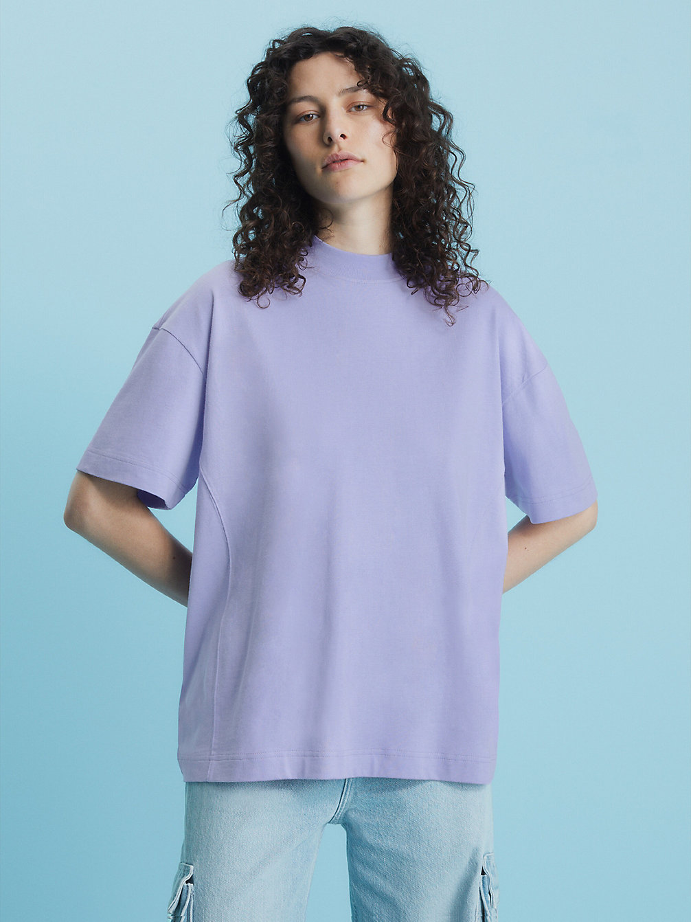 T-Shirt Con Monogramma Dal Taglio Relaxed > HYACINTH HUES > undefined donna > Calvin Klein