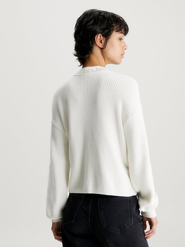 white sweter bawełniany z kołnierzykiem i logo dla kobiety - calvin klein jeans