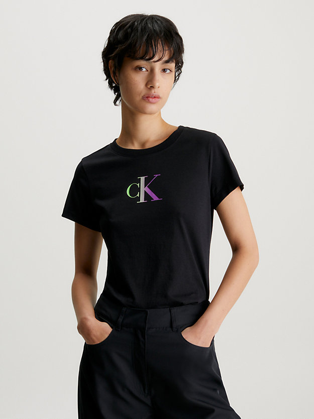 ck black wąski gradientowy t-shirt z logo dla kobiety - calvin klein jeans