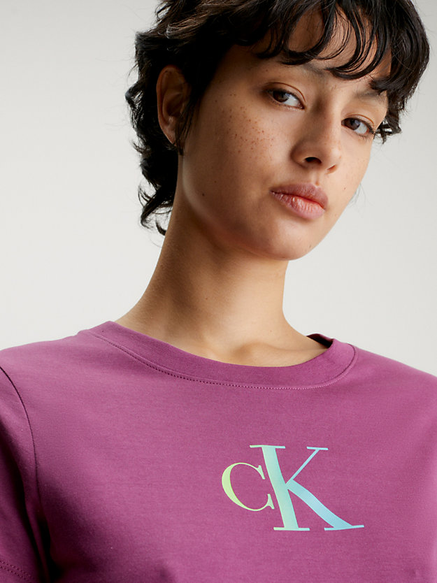 t-shirt slim dégradé de couleurs avec logo amaranth pour femmes calvin klein jeans