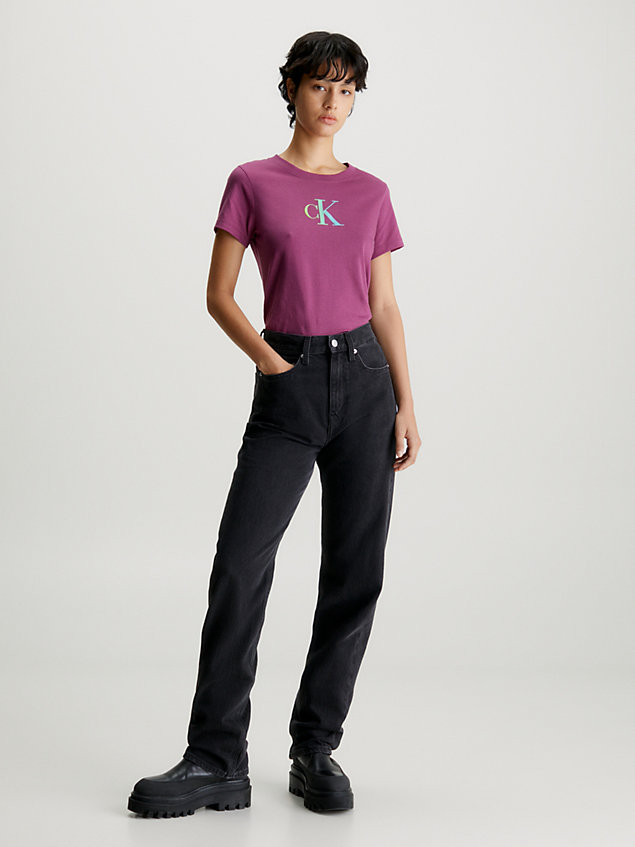 purple wąski gradientowy t-shirt z logo dla kobiety - calvin klein jeans