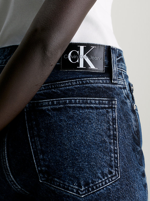 jean bootcut à base fendue denim dark pour femmes calvin klein jeans
