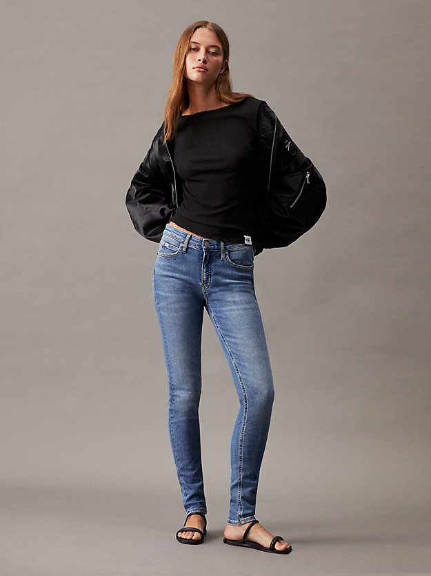denim medium mid rise skinny jeans voor dames - calvin klein jeans