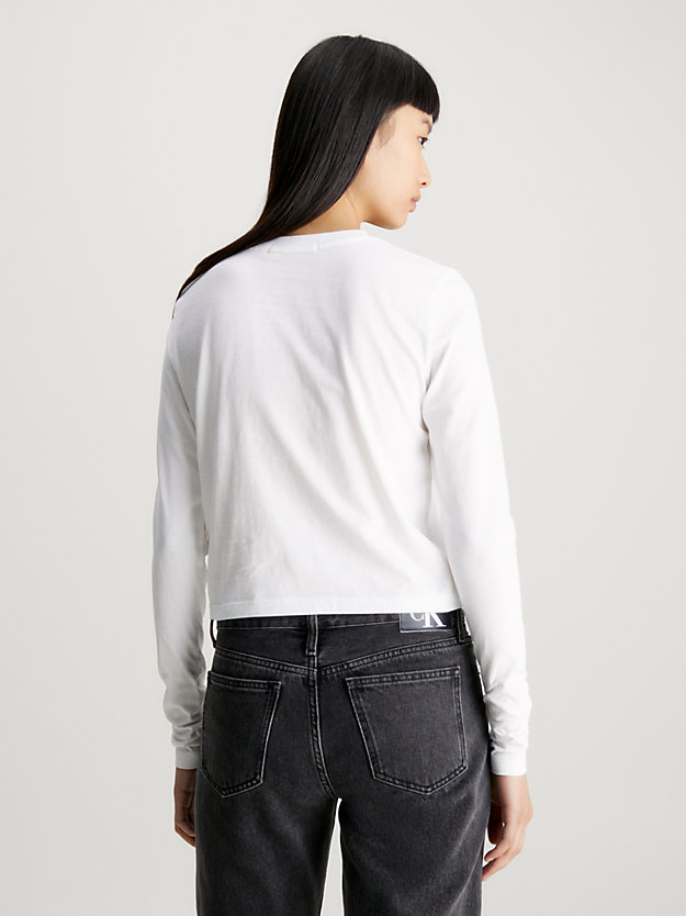 bright white langärmliges t-shirt mit badge für damen - calvin klein jeans