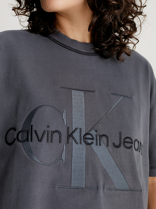 t-shirt boyfriend avec monogramme washed black pour femmes calvin klein jeans